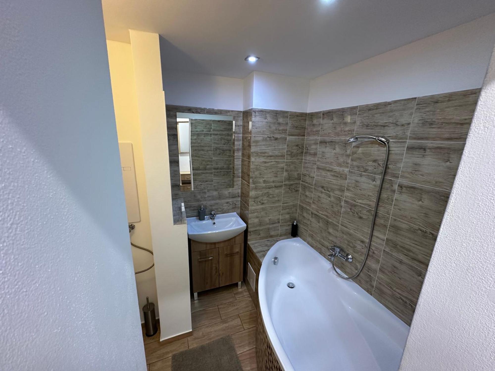 Apartman Bb-Centrum1 บันสกาบิสตรีตซา ภายนอก รูปภาพ