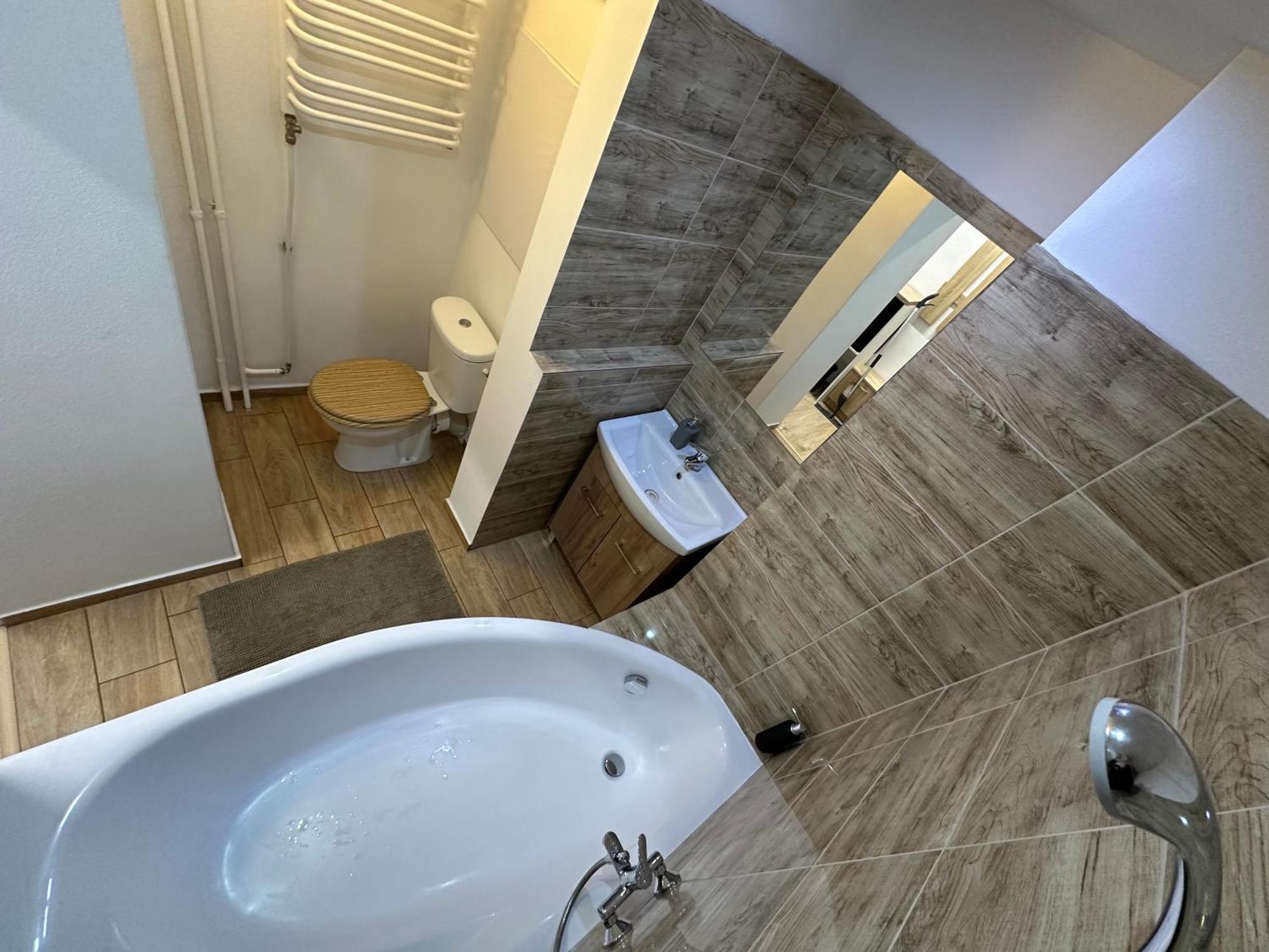 Apartman Bb-Centrum1 บันสกาบิสตรีตซา ภายนอก รูปภาพ